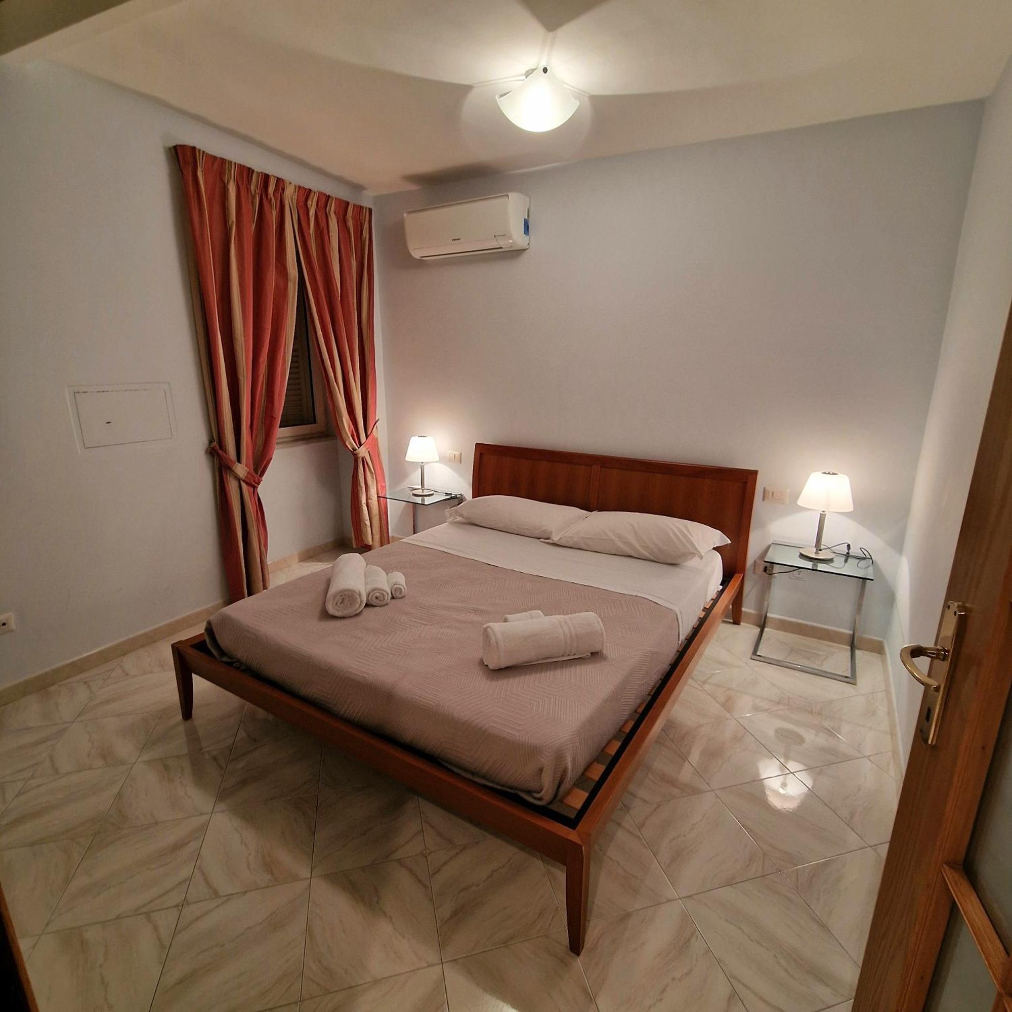 Appartamento Casa di Gabriela Napoli Esterno foto