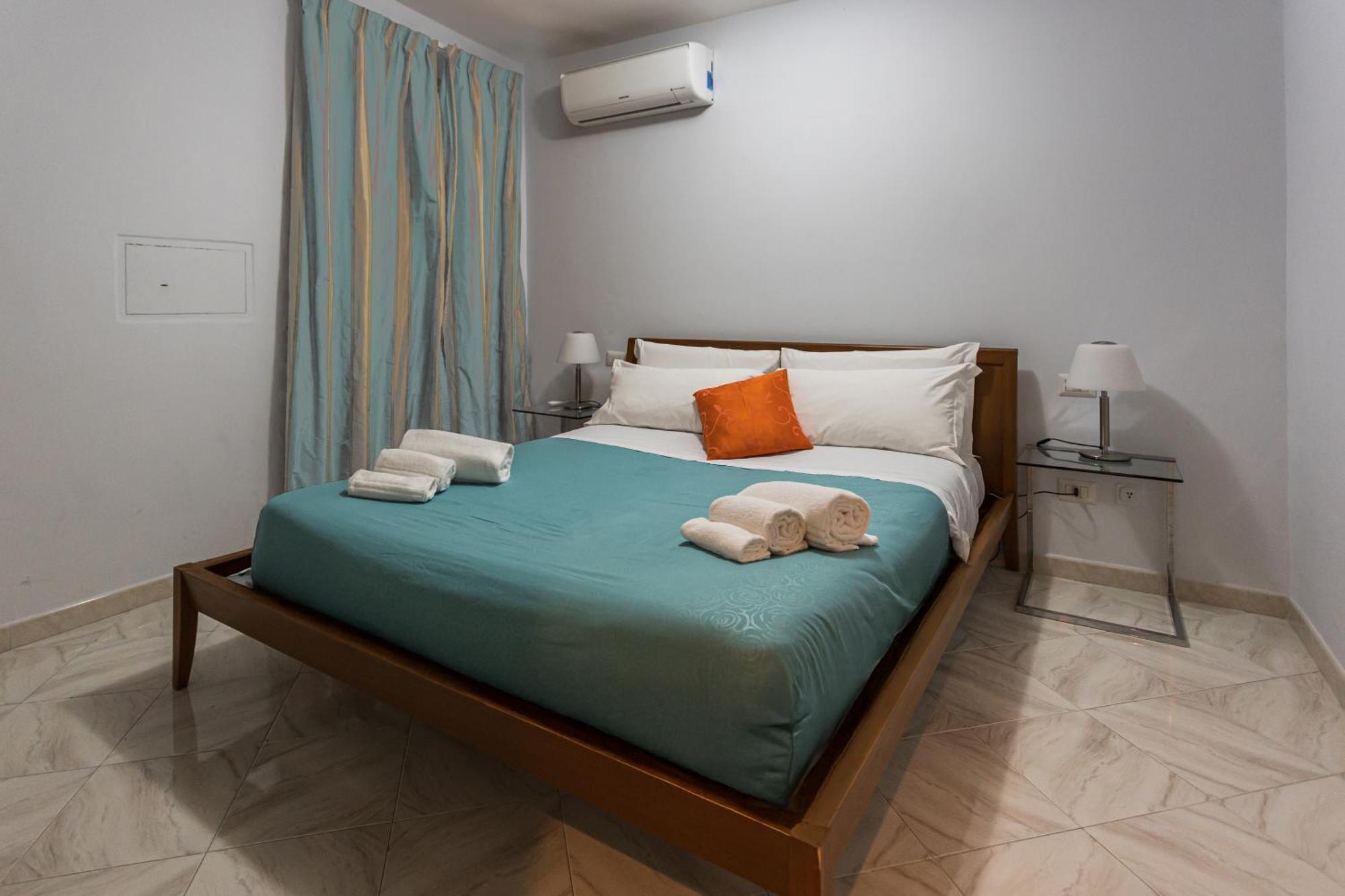 Appartamento Casa di Gabriela Napoli Esterno foto
